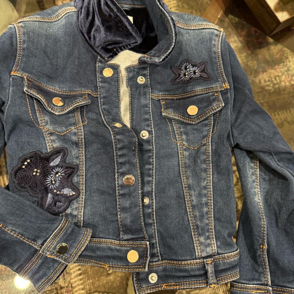 💙 Adorable! Mayoral denim jacket with stretch size 5!💙🌈